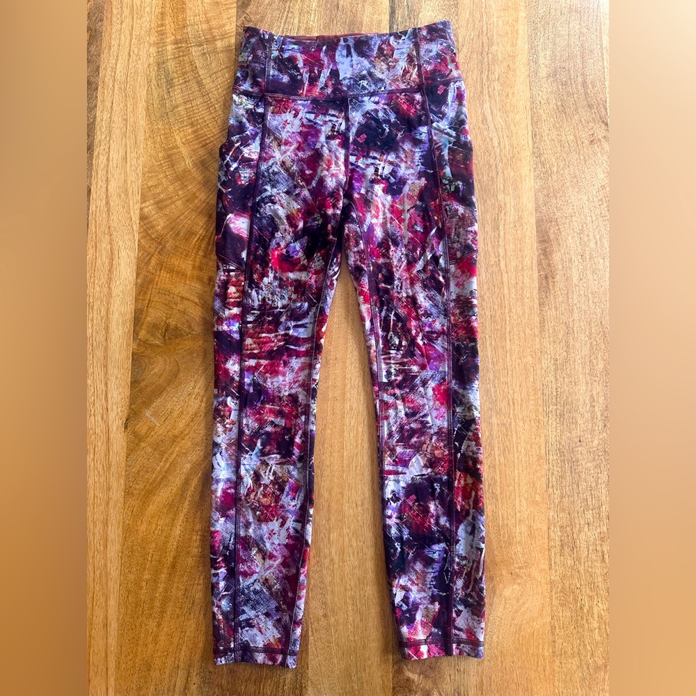 Lululemon Invigorate High-Rise Tight 25” Everlux – Abstract Burgundy Multi